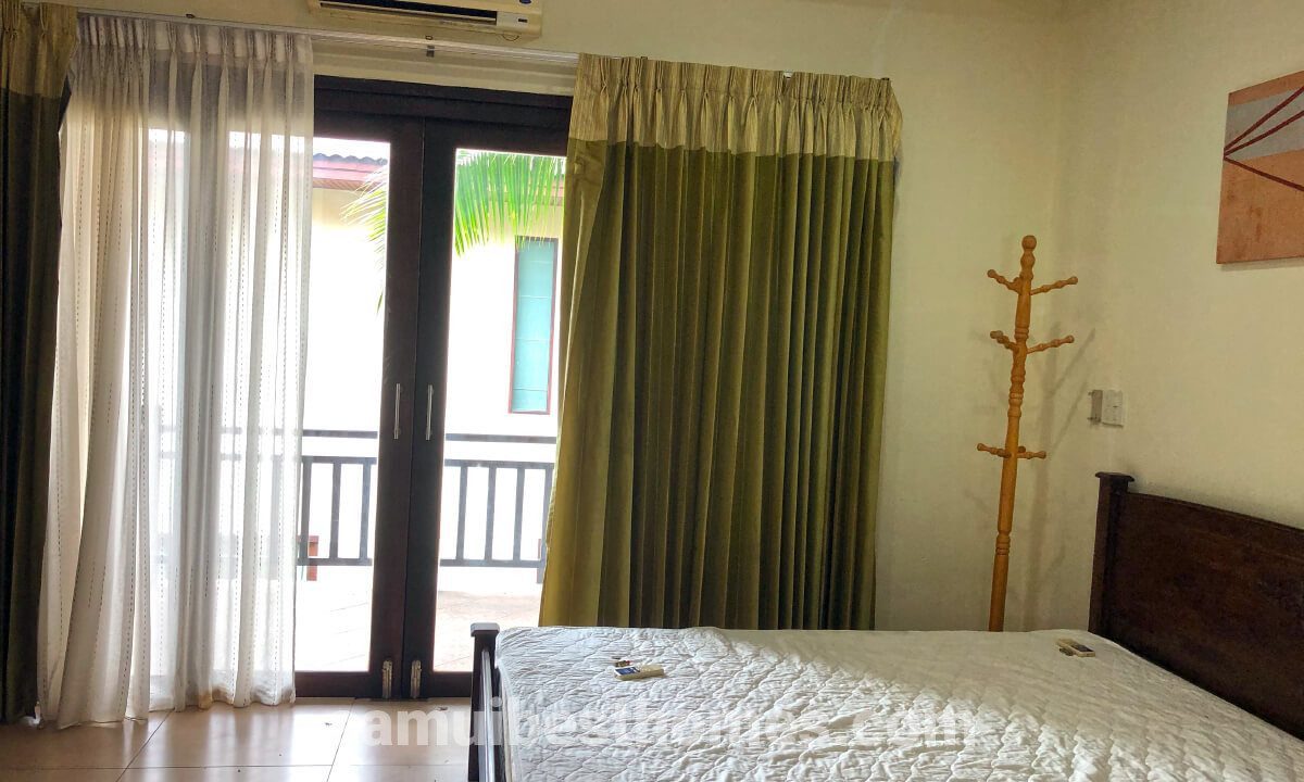 Holiday-Villas-Chaweng-04