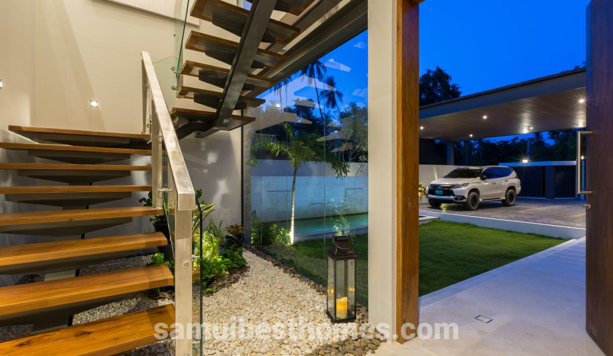 SeaRenity_Hallway-5