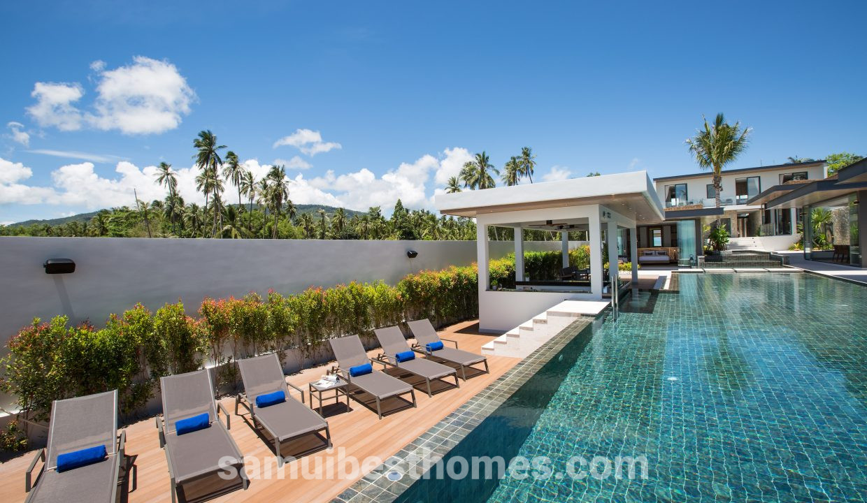 SeaRenity_pool_deck-2